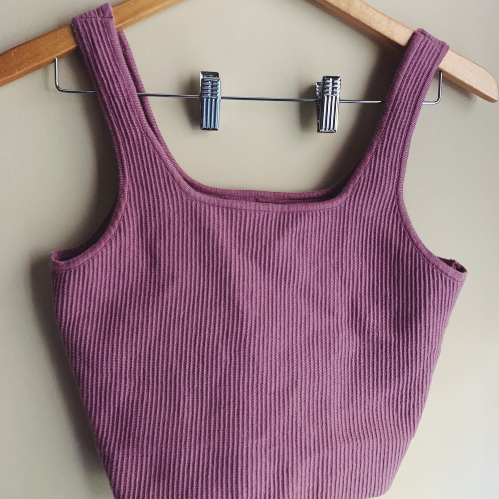 NWT✨ Kendall & Kylie Ribbed Crop Top, Sz. M